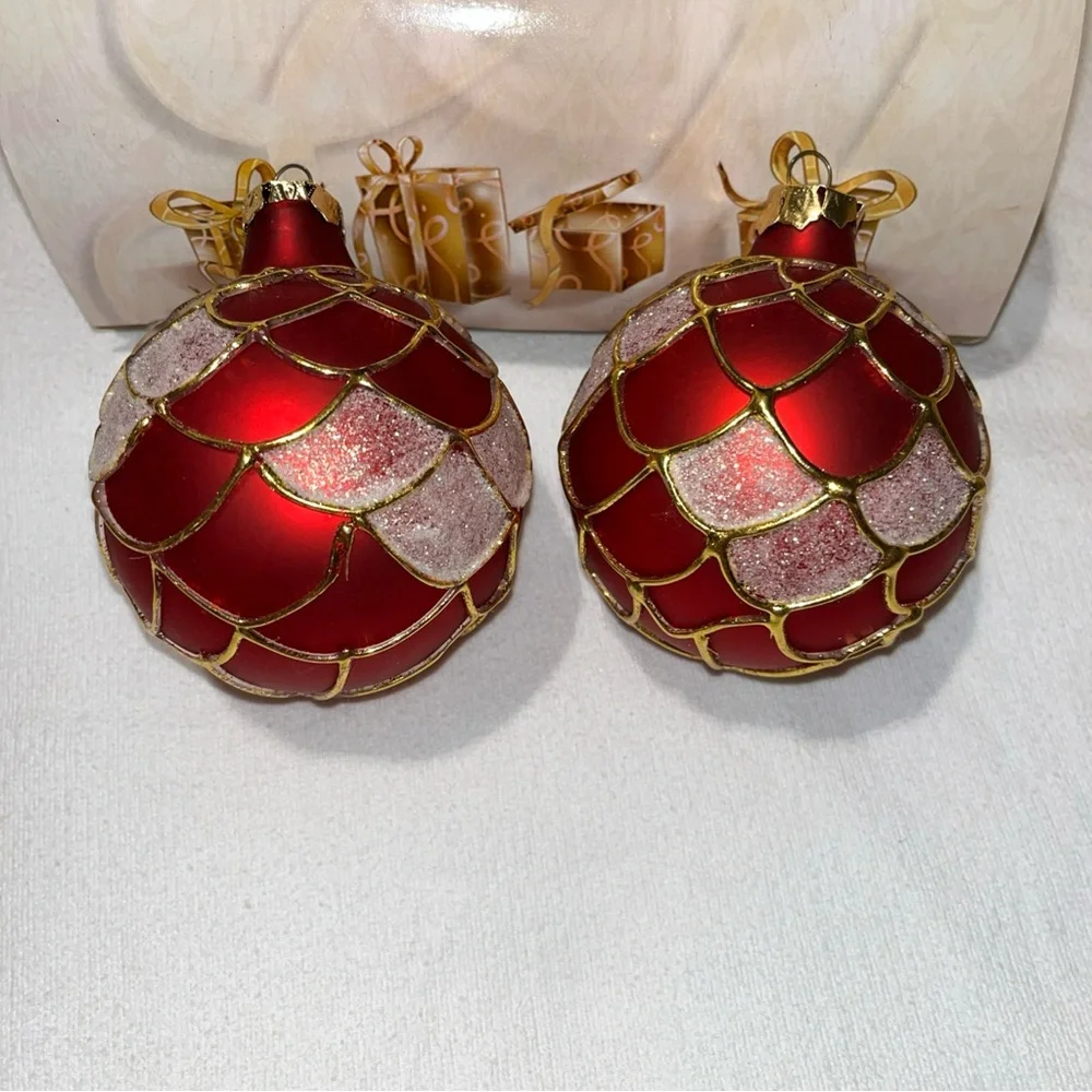 Vintage Red & sparkling Holiday Ornaments Set - Picture 9 of 15